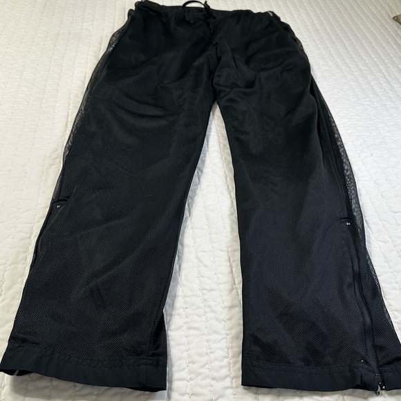 Champion Vintage Boys Black Sweatpants with White Stripes and Pockets - Picture 14 of 16